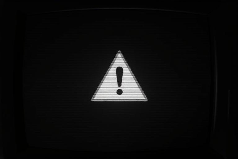 Analog horror warning screen with black background. White minimalist TV icon. VHS glitch effects. Horizontal scanlines visible. Style resembles retro CRT monitor. Minimal and unsettling design creates eerie atmosphere.